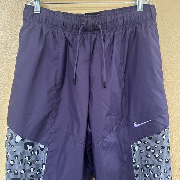 Nike Dark Raisin, Iron Grey Leopard Woven Jogger Pant Medium New Without Tags! - Picture 7 of 15